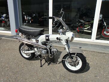 Honda ST50 Dax 1971 komplett Restauration
