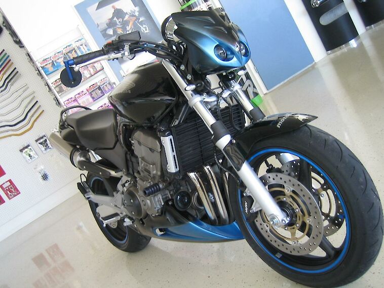 Honda CB900F Blue Hornet